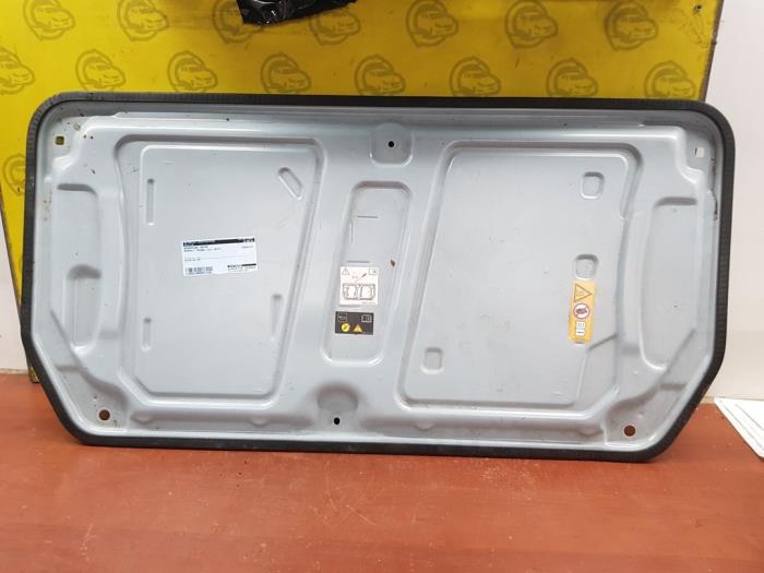 Gebrauchte Abdeckblech Motor Renault Twingo III (AH) 1.0 SCe 70 12V Preis € 100,00 Margenregelung angeboten von autodemontage denollen