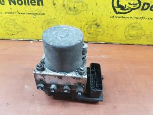 ABS Pumpe van een Citroën Jumpy (G9) 2.0 HDI 120 16V 2011