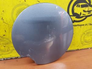 Used Tank cap cover Peugeot 207 CC (WB) 1.6 16V Price € 30,00 Margin scheme offered by de Nollen autorecycling