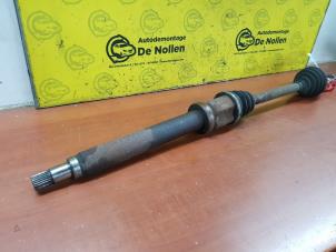 Used Front drive shaft, right Ford Fusion 1.4 16V Price € 75,00 Margin scheme offered by de Nollen autorecycling