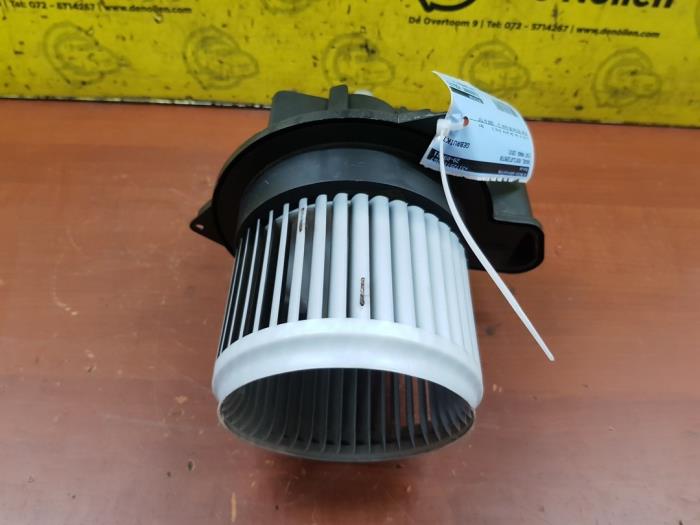 Motor de ventilador de calefactor de un Fiat Panda (312) 1.2 69 2015