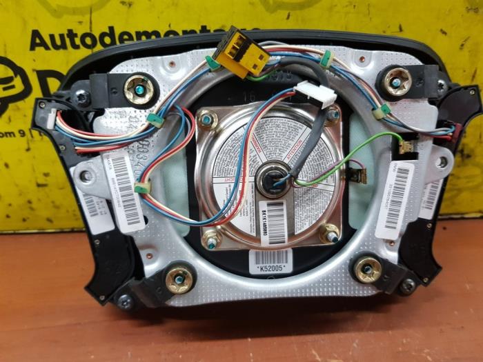 Left airbag (steering wheel) from a BMW 3 serie (E46/4) 316i 1999