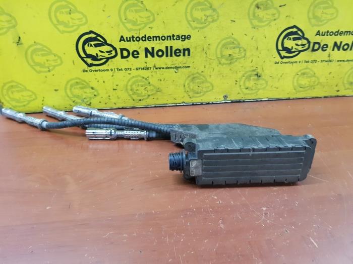 Ignition coil from a BMW 3 serie (E46/4) 316i 1999