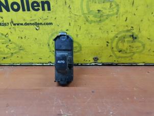 Used Electric window switch Toyota Avensis Verso (M20) Price € 25,00 Margin scheme offered by de Nollen autorecycling