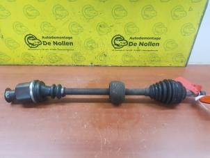 Used Front drive shaft, right Renault Clio II (BB/CB) 1.4 16V Price € 40,00 Margin scheme offered by de Nollen autorecycling