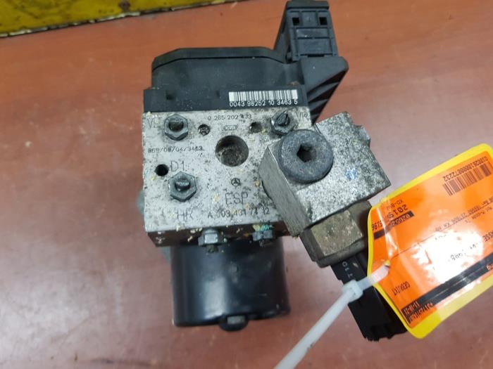 Begagnade ABS-pump Mercedes A (W168) 1.6 A-160 Pris € 28,00 Marginaltabell erbjuds av autodemontage denollen