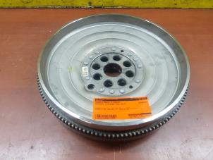 Used Dual mass flywheel Mercedes A (W176) 1.6 A-200 16V Price € 151,25 Inclusive VAT offered by de Nollen autorecycling