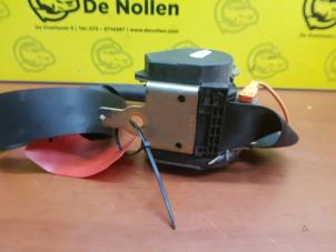 Used Front seatbelt, left Peugeot Expert (222/224) 1.9D Price € 45,00 Margin scheme offered by de Nollen autorecycling