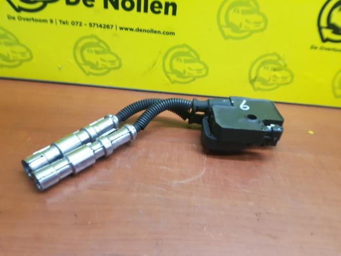 Usagé Bobine Mercedes S (W220) 3.2 S-320 18V Prix € 17,50 Règlement à la marge proposé par autodemontage denollen