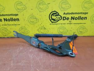 Used Bonnet Hinge Mini Mini (R56) 1.4 16V One Price on request offered by de Nollen autorecycling