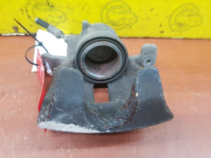 Front brake calliper, left from a MINI Clubman (F54) 2.0 Cooper S 16V 2016
