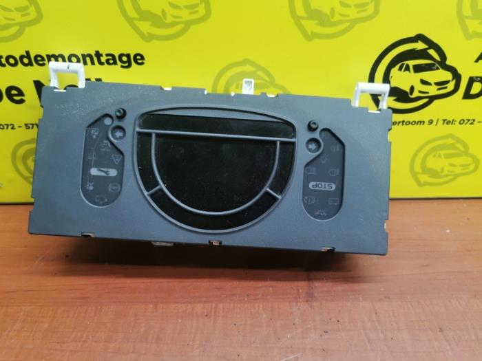 Begagnade Instrumentpanel Renault Modus/Grand Modus (JP) 1.6 16V Pris € 50,00 Marginaltabell erbjuds av autodemontage denollen