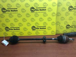 Used Front drive shaft, right Opel Zafira (F75) 2.2 16V Price € 50,00 Margin scheme offered by de Nollen autorecycling