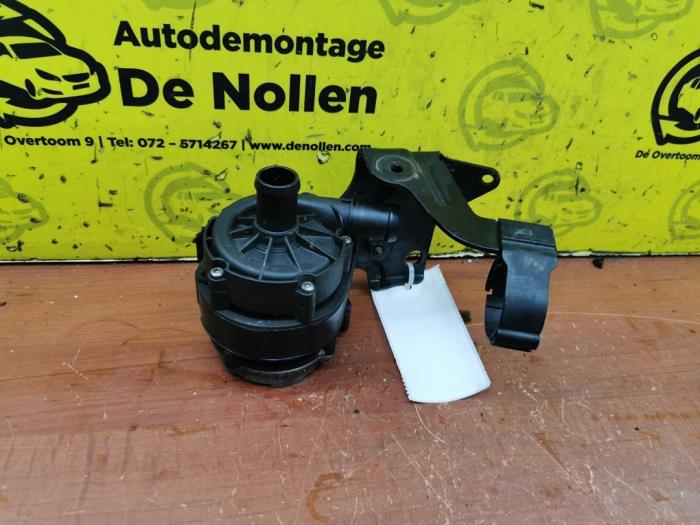 Begagnade Extra vattenpump Volkswagen Transporter T6 2.0 TDI 150 4Motion Pris € 50,00 Marginaltabell erbjuds av autodemontage denollen