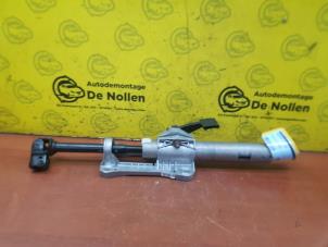 Used Steering column housing Iveco New Daily IV 29L10V Price € 150,00 Margin scheme offered by de Nollen autorecycling