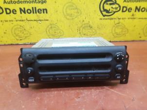Used Radio CD player Mini Mini Cooper S (R53) 1.6 16V Price € 125,00 Margin scheme offered by de Nollen autorecycling