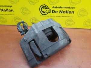 Used Front brake calliper, left Audi A6 Avant (C5) 2.5 TDI V6 24V Price on request offered by de Nollen autorecycling