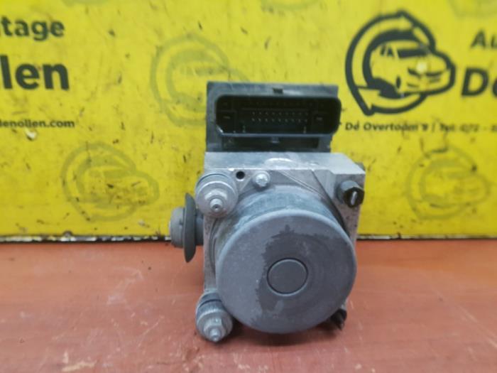Begagnade ABS-pump Fiat Panda (169) 1.2 EasyPower, Classic Pris € 57,00 Marginaltabell erbjuds av autodemontage denollen