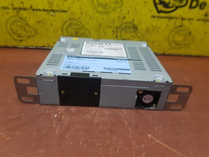 Gebrauchte Radio Modul Renault Kadjar (RFEH) 1.2 Energy TCE 130 Preis € 300,00 Margenregelung angeboten von autodemontage denollen
