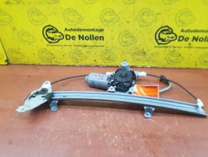Usados Mecanismo de ventanilla de 4 puertas derecha delante Nissan Primera (P11) 2.0 16V Precio € 50,00 Norma de margen ofrecido por de Nollen autorecycling