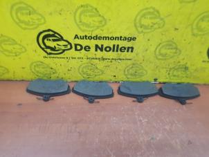 Usagé Plaquette de frein avant Volkswagen Caddy II (9K9A) Prix € 35,00 Règlement à la marge proposé par de Nollen autorecycling