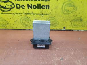 Used Heater resistor Renault Clio III (BR/CR) 1.6 16V Price € 25,00 Margin scheme offered by de Nollen autorecycling