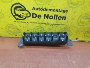 Used Multi-functional window switch BMW Mini One/Cooper (R50) 1.6 16V Cooper Price € 20,00 Margin scheme offered by de Nollen autorecycling