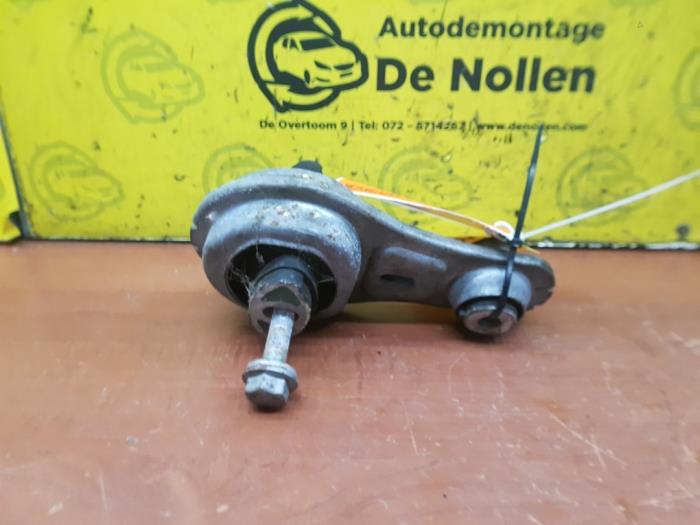 Used Engine mount Renault Master III (FV) 2.3 dCi 100 16V FWD Price € 42,35 Inclusive VAT offered by autodemontage denollen