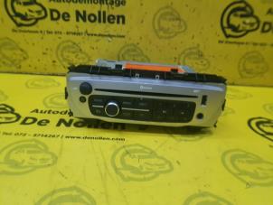 Used Radio CD player Renault Twingo II (CN) 1.2 16V GT TCE eco2 Price € 125,00 Margin scheme offered by de Nollen autorecycling