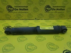 Used Rear shock absorber rod, right Renault Master IV (FV) 2.3 dCi 100 16V FWD Price on request offered by de Nollen autorecycling