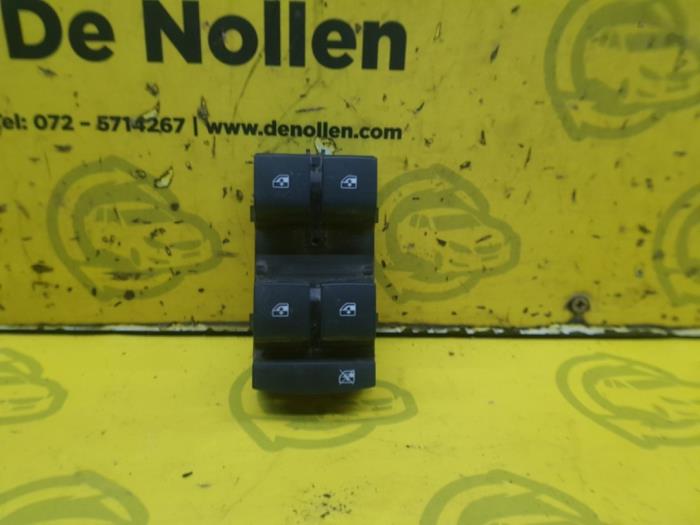 Usados Interruptor de ventanilla eléctrica Opel Astra J (PC6/PD6/PE6/PF6) 2.0 CDTI 16V 165 Ecotec Precio de solicitud ofrecido por autodemontage denollen