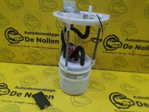 Usados Bomba eléctrica de combustible Jeep Compass (MP) 1.4 Multi Air2 16V Precio € 125,00 Norma de margen ofrecido por de Nollen autorecycling