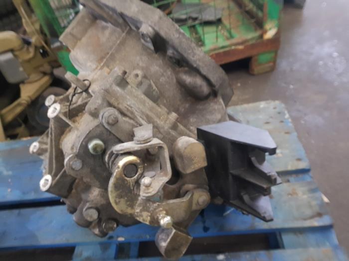 Gebrauchte Getriebe Austin Mini Open (R52) 1.6 16V Cooper S Preis € 250,00 Margenregelung angeboten von autodemontage denollen