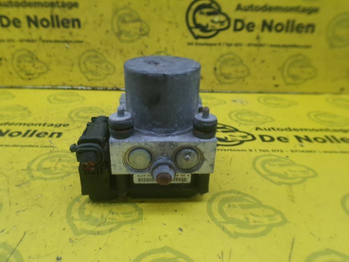 Begagnade ABS-pump Opel Corsa C (F08/68) 1.4 16V Twin Port Pris € 33,00 Marginaltabell erbjuds av autodemontage denollen