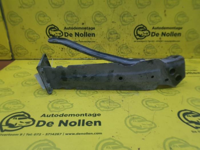 Front bumper bracket, left from a Ford Ka II 1.2 2011