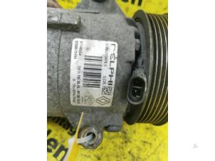 Used Air conditioning pump Renault Grand Scénic II (JM) 2.0 16V Price € 75,00 Margin scheme offered by de Nollen autorecycling
