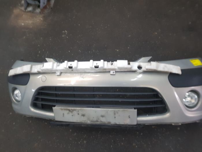 Front bumper Citroen C3 1.4 - de Nollen autorecycling