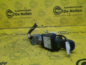Used Ignition lock + key Nissan Primera (P12) 1.8 16V Price € 50,00 Margin scheme offered by de Nollen autorecycling