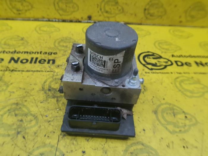 Begagnade ABS-pump Alfa Romeo MiTo (955) 1.4 Turbo Multi Air 16V Quadrifoglio Verde Pris € 38,00 Marginaltabell erbjuds av autodemontage denollen