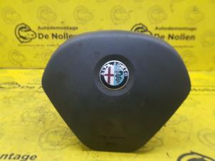 Usagé Airbag gauche (volant) Alfa Romeo MiTo (955) 1.4 Turbo Multi Air 16V Quadrifoglio Verde Prix € 75,00 Règlement à la marge proposé par de Nollen autorecycling