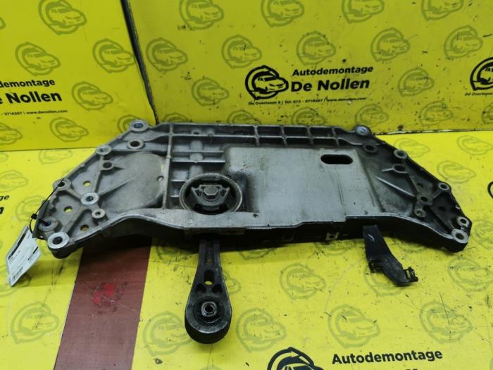 Begagnade Underram Volkswagen Scirocco (137/13AD) 2.0 TSI 16V Pris på förfrågan erbjuds av autodemontage denollen
