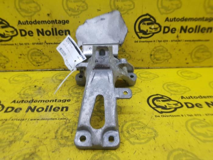 Used Engine mount Audi A6 Allroad Quattro (C7) 3.0 TDI V6 24V biturbo Price € 35,00 Margin scheme offered by autodemontage denollen
