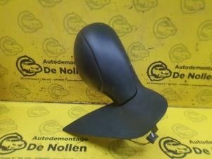Used Wing mirror, left Peugeot 206+ (2L/M) 1.4 HDi Price € 25,95 Margin scheme offered by de Nollen autorecycling