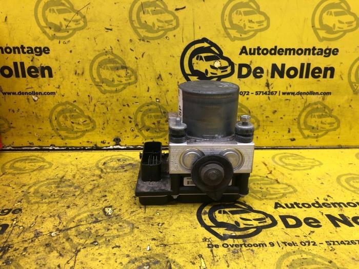 Usagé Bloc ABS Fiat 500/595/695 1.4 T-Jet 16V Prix € 71,00 Règlement à la marge proposé par autodemontage denollen