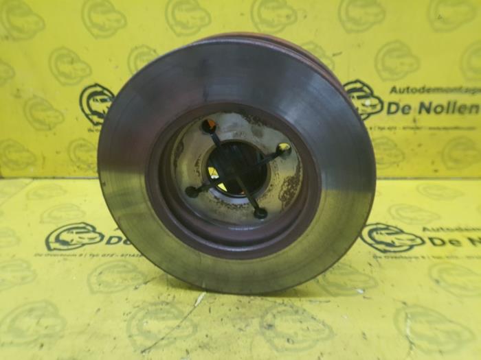 Brake disc + block front from a Ford Fiesta 5 (JD/JH) 1.3 2005