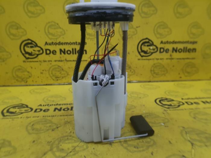 Begagnade Bensinpump Volkswagen Up! (121) 1.0 12V EcoFuel Pris € 65,00 Marginaltabell erbjuds av autodemontage denollen