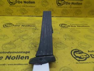 Used Accelerator pedal BMW 4 serie (F32) 435i 3.0 24V Price € 75,00 Margin scheme offered by de Nollen autorecycling