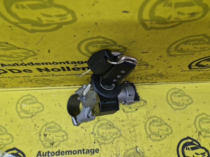 Ignition lock + key from a Ford Ka+ 1.2 Ti-VCT 2019