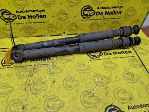 Used Shock absorber kit Renault Clio II (BB/CB) 1.4 16V Price € 19,99 Margin scheme offered by de Nollen autorecycling