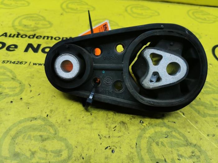 Used Engine mount Ford Ka+ 1.2 Price € 35,00 Margin scheme offered by autodemontage denollen